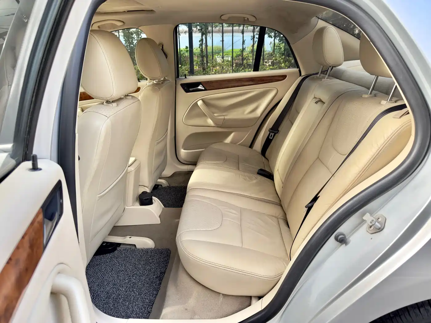 Volkswagen Bora 2008 Model 1.6L Automatic Comfort фото 13