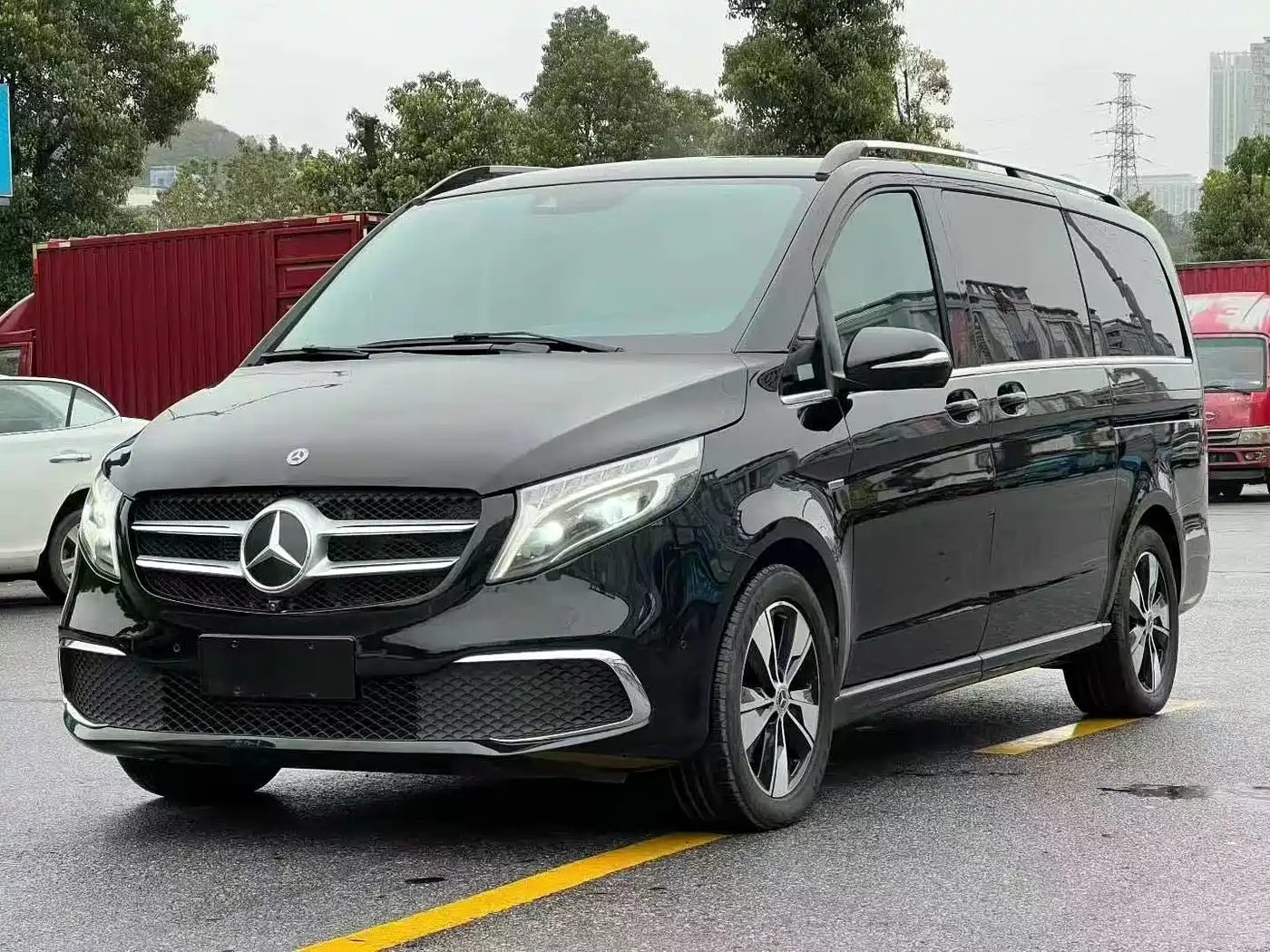 MERCEDES-BENZ V CLASS