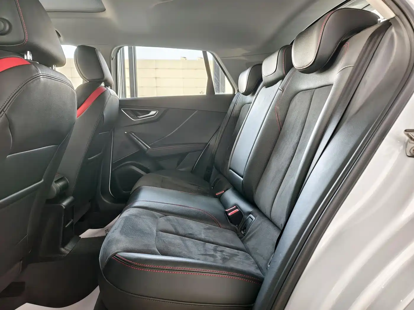 Фото 7 - Audi Q2L