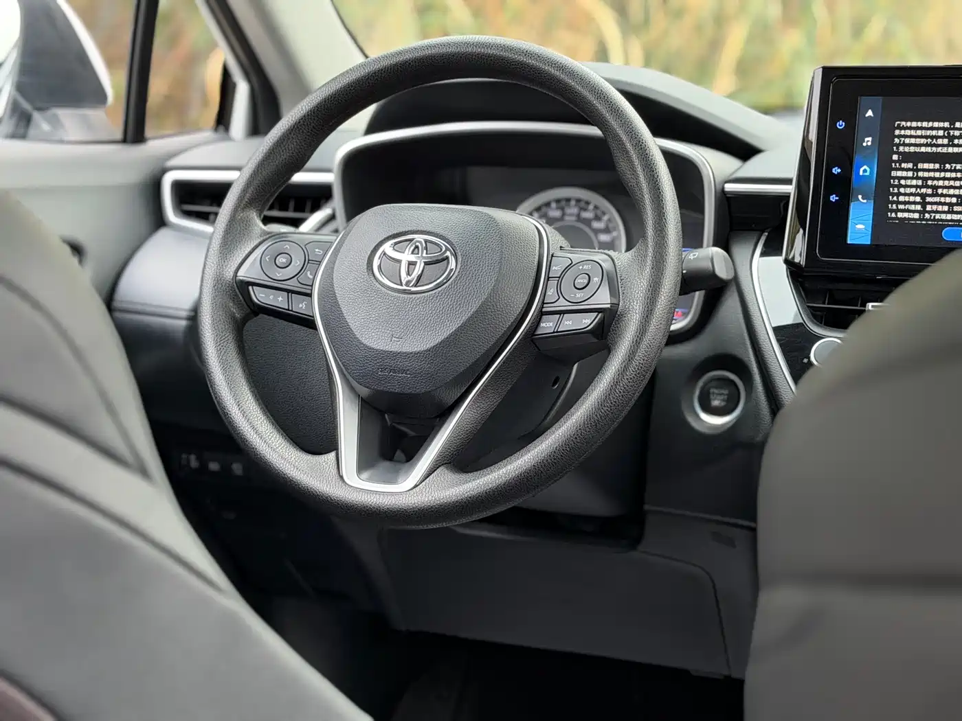Toyota Frontlander 2022 2.0L CVT Luxury PLUS Edition фото 9