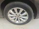 صورة 6 - Volkswagen Touran