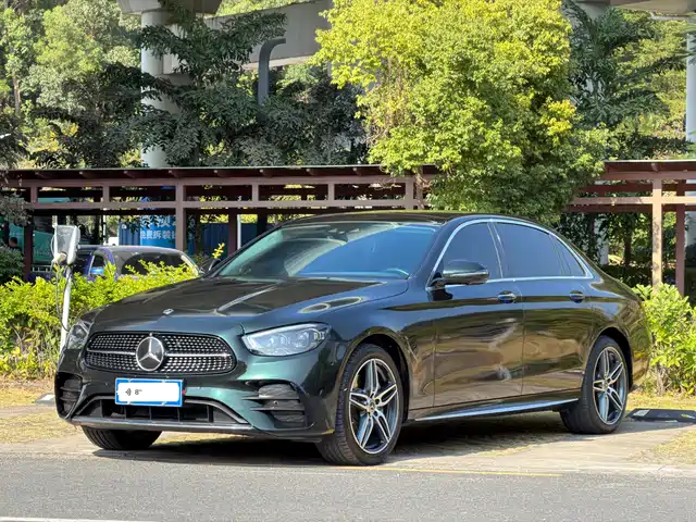 MERCEDES-BENZ E CLASS