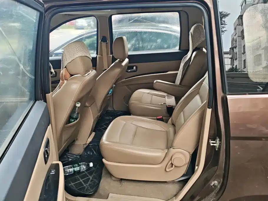 Wuling Motors Wuling Hongguang 2013 2013 1.5L Luxury