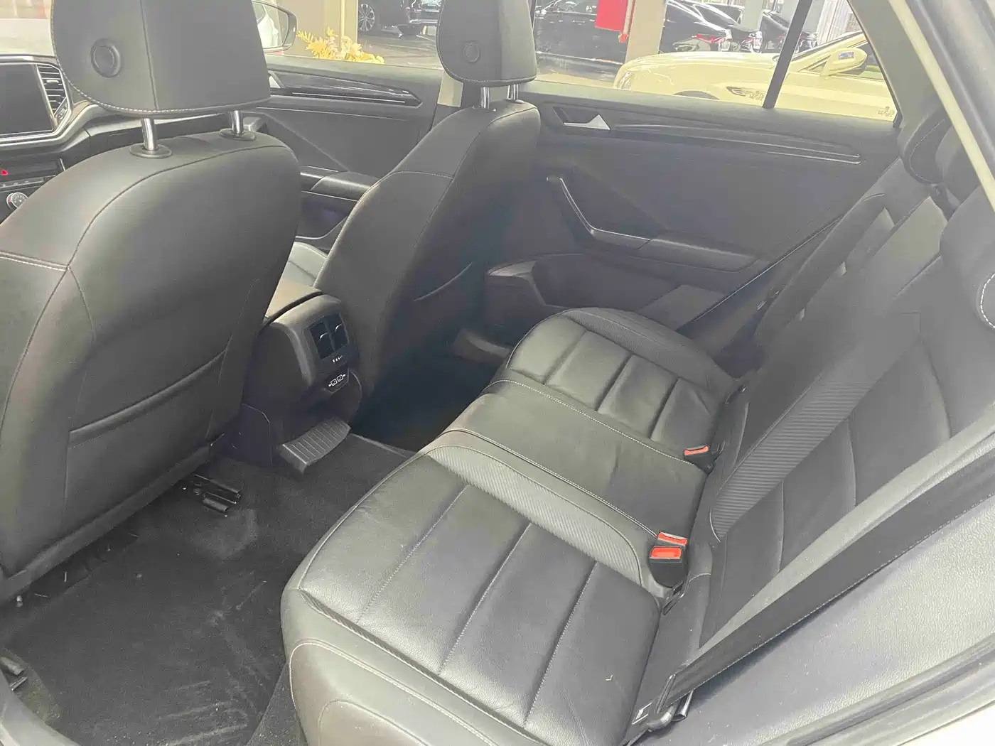 Фото 8 - Volkswagen T-ROC