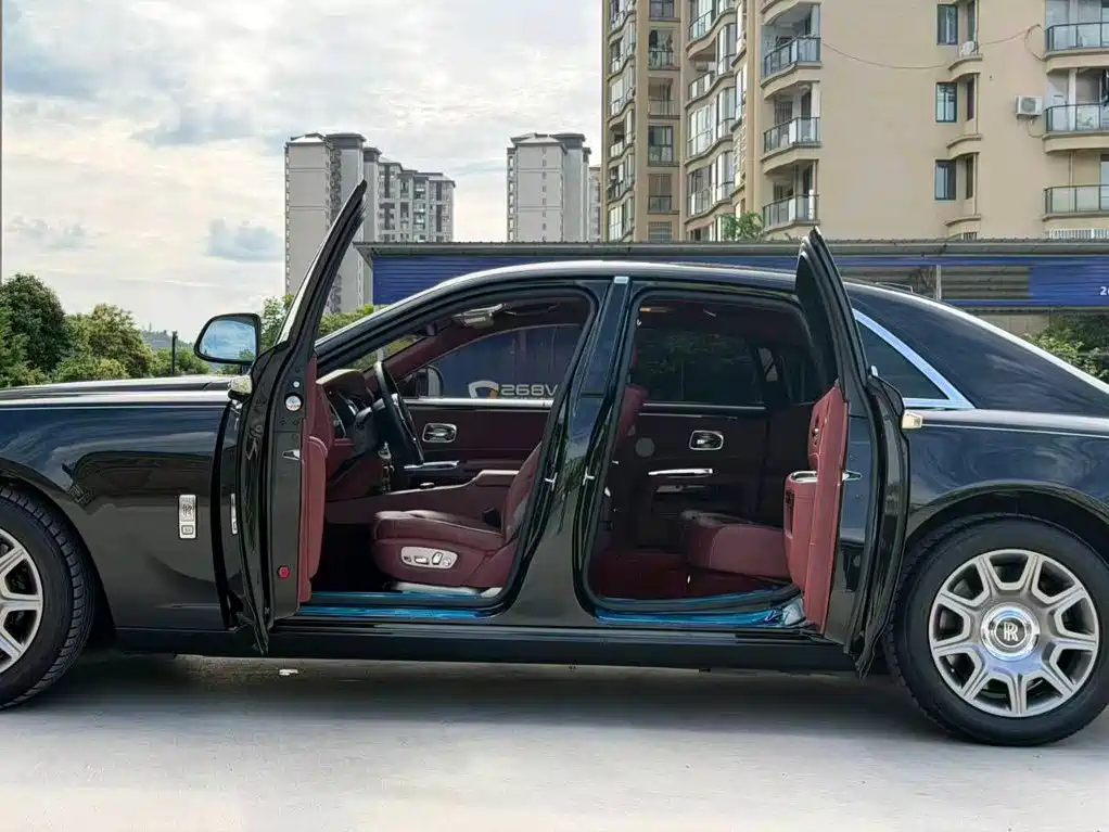 Rolls-Royce Ghost 2018 2018 6.6T Standard Wheelbase