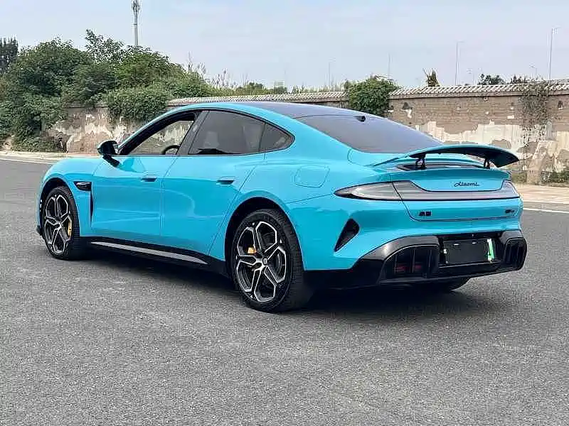Фото 7 - Xiaomi SU7