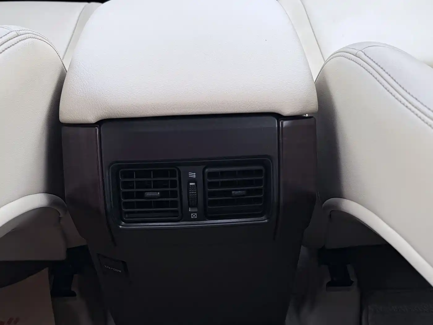 Toyota Prado 2016 3.5L Auto TX-L фото 21