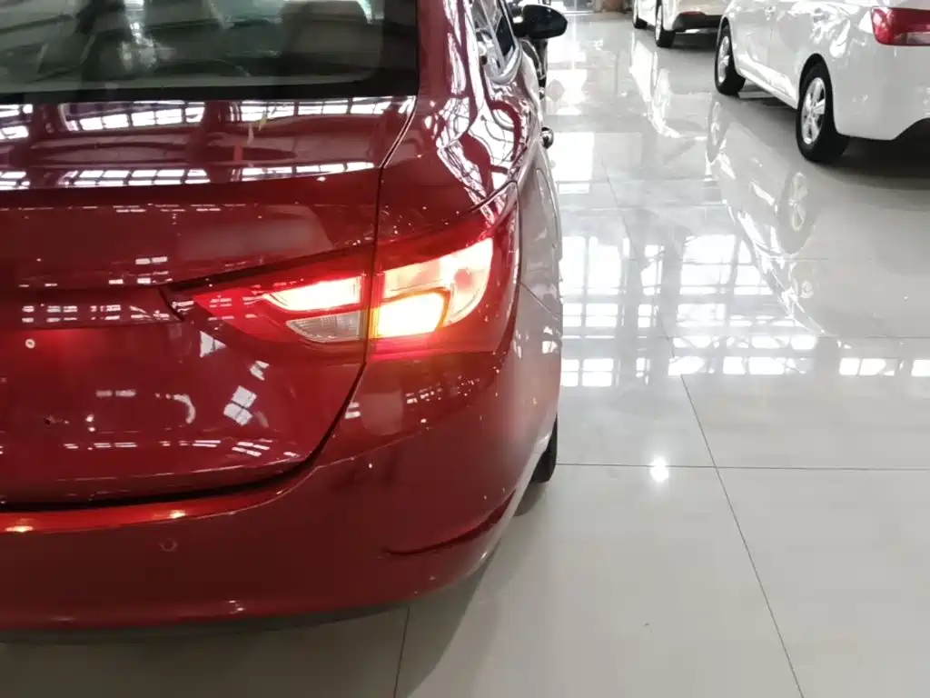 Фото 8 - Buick Excelle