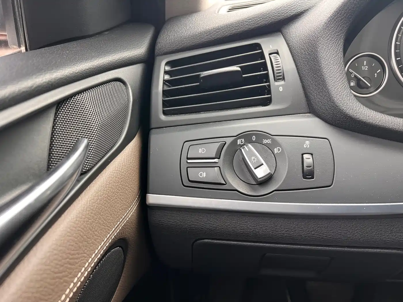 BMW X3 (Import) 2013 Facelift xDrive20i Luxury фото 14