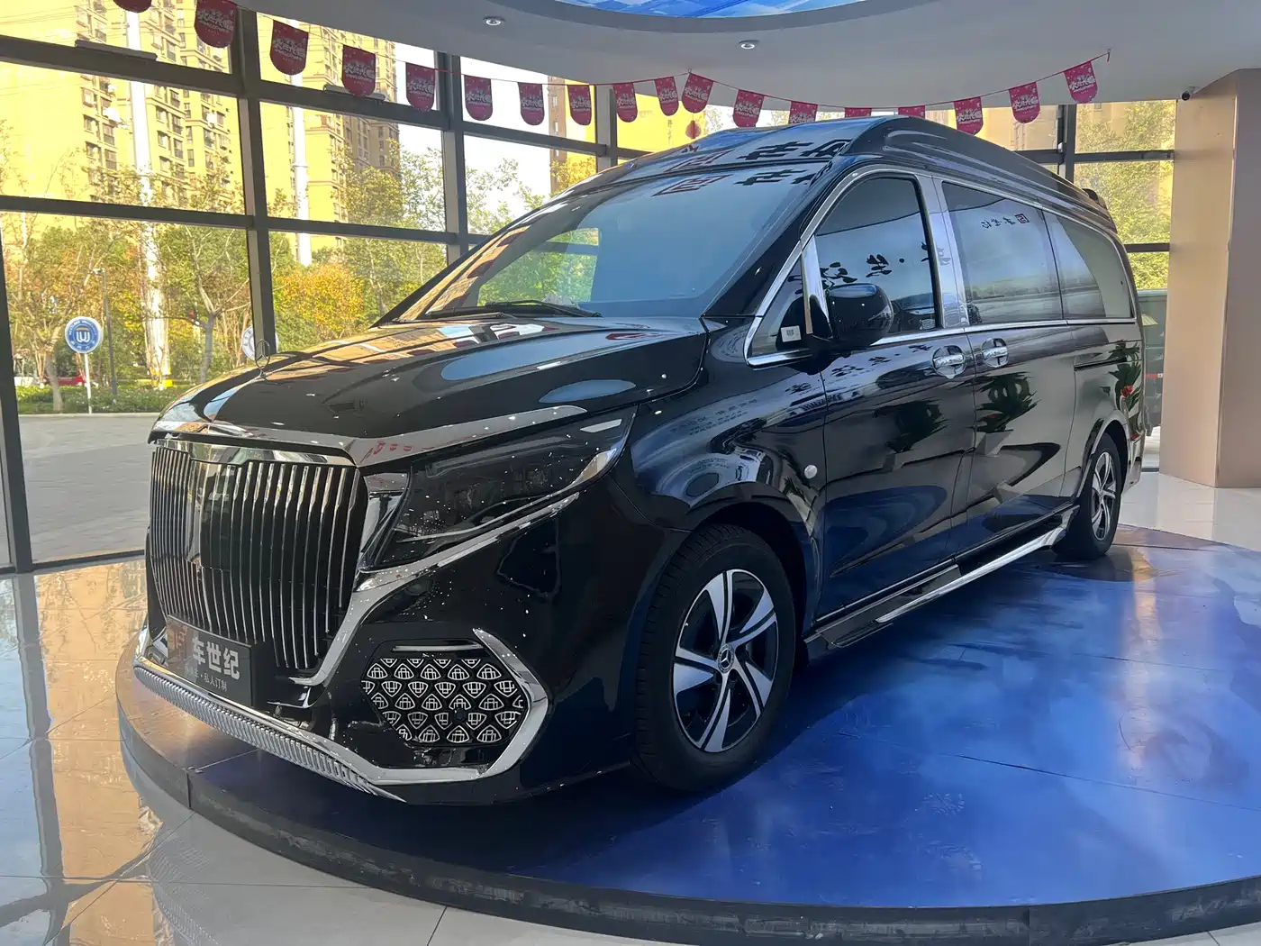Mercedes-Benz Vito 2024 2.0T Business 7-Seater