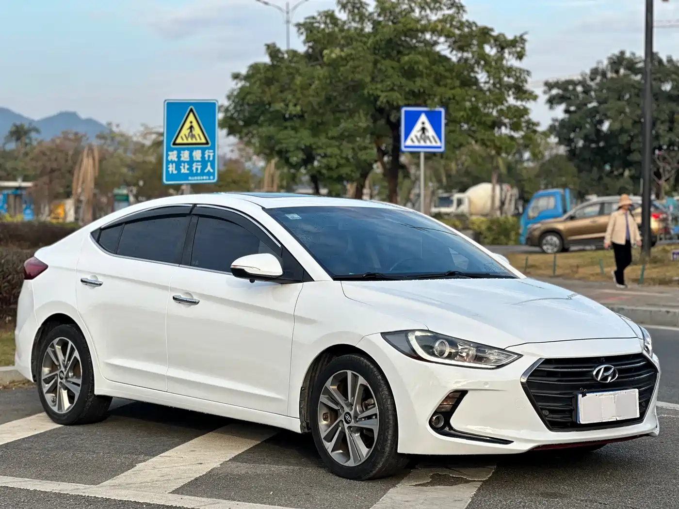 HYUNDAI LEAD