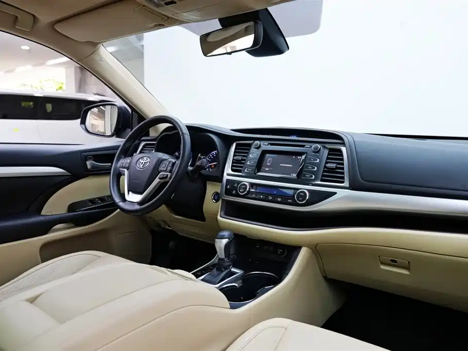 Toyota Highlander 2018 2.0T 2WD Luxury 7-seater (China V) фото 9