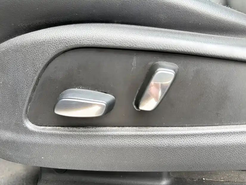 Photo 14 - Cadillac XT5