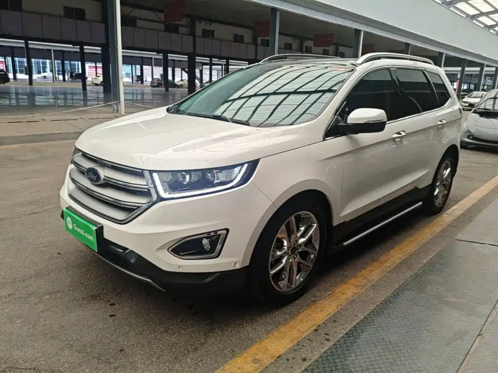 Фото 2 - Ford Edge