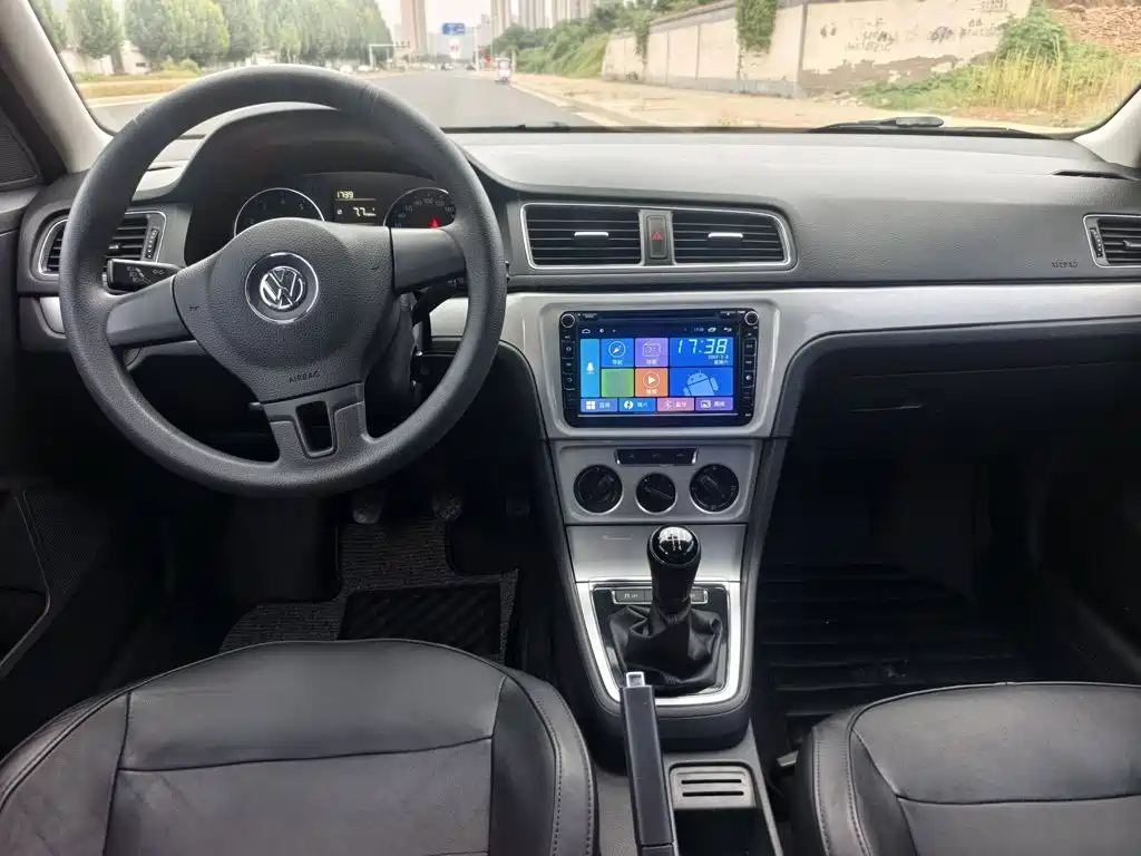 صورة 20 - Volkswagen Lavida Tour