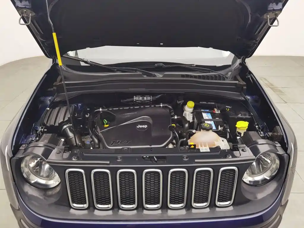 Jeep Renegade 2019 2018 Connected Large Screen Edition 180T Automatic High Energy