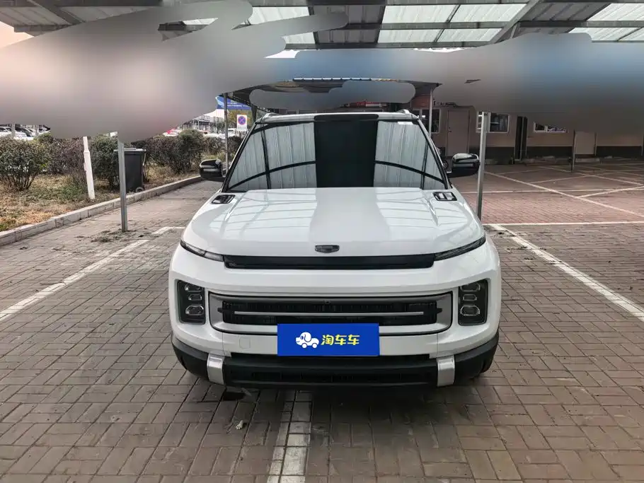 Фото 2 - Geely ICON