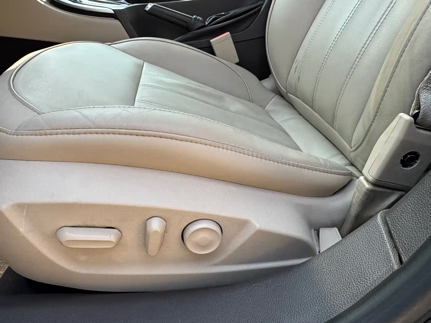Buick Regal 2012 Model 2.0L Luxury фото 13