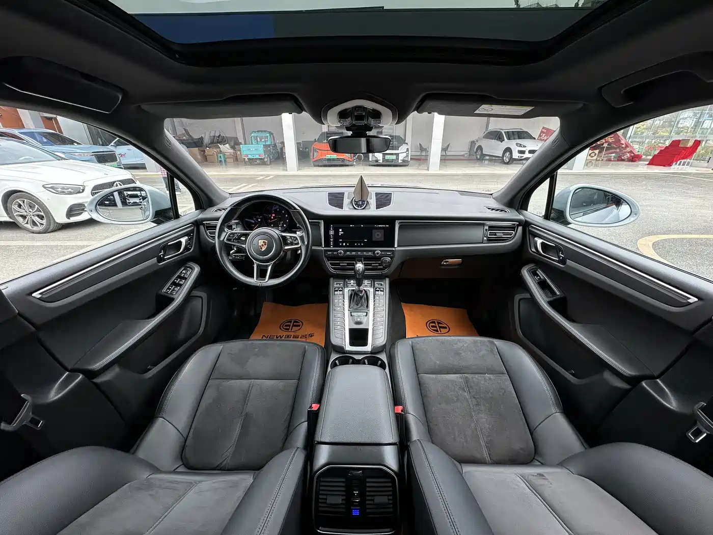 Porsche Macan 2018 Macan 2.0T фото 9
