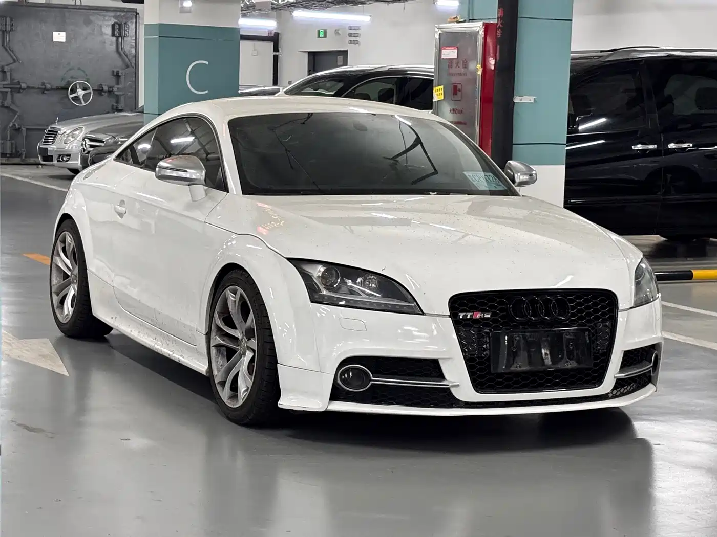 Audi TTS 2011 Model TTS Coupe 2.0TFSI quattro фото 3
