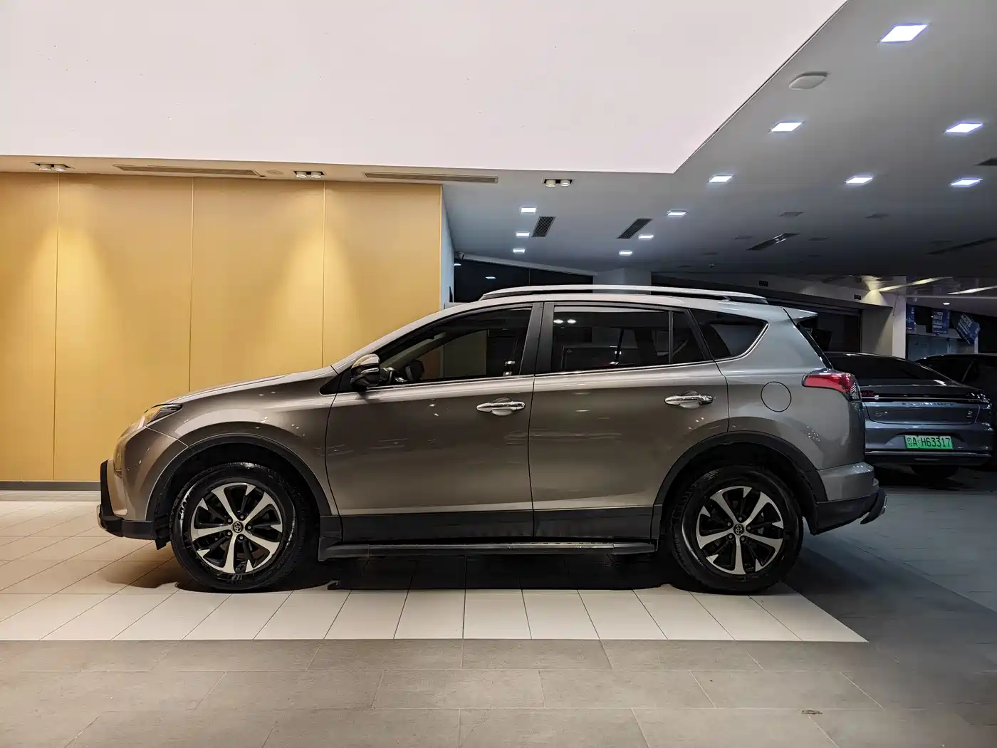 Toyota RAV4 Rongfang 2019 2.0L CVT 2WD Trend Edition China VI фото 6