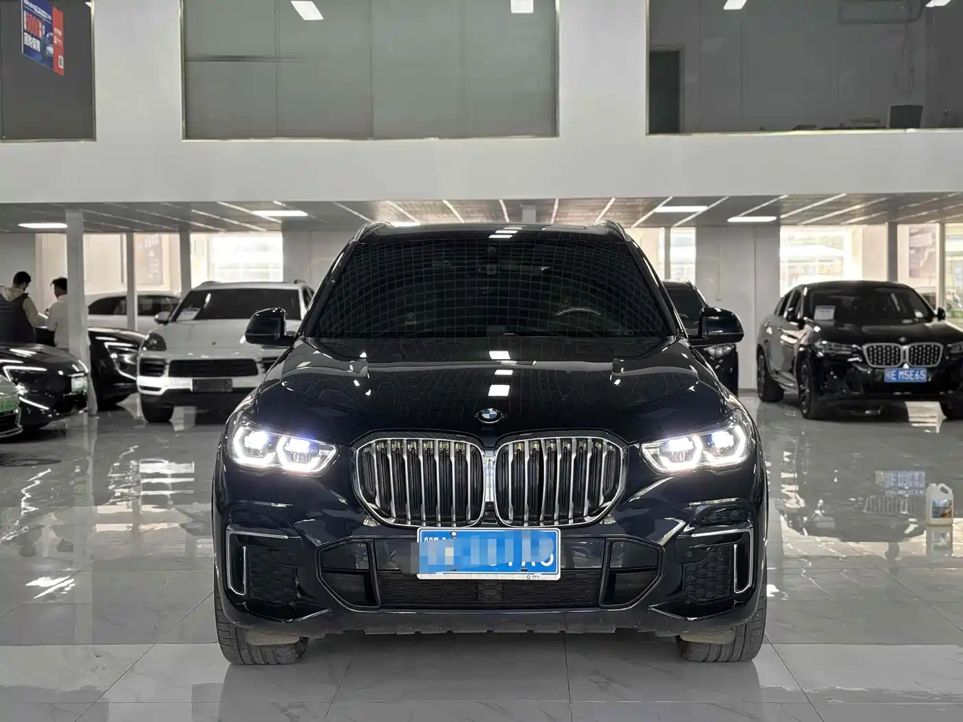 BMW X5 2022 Facelift xDrive 40Li M Sport Package фото 2
