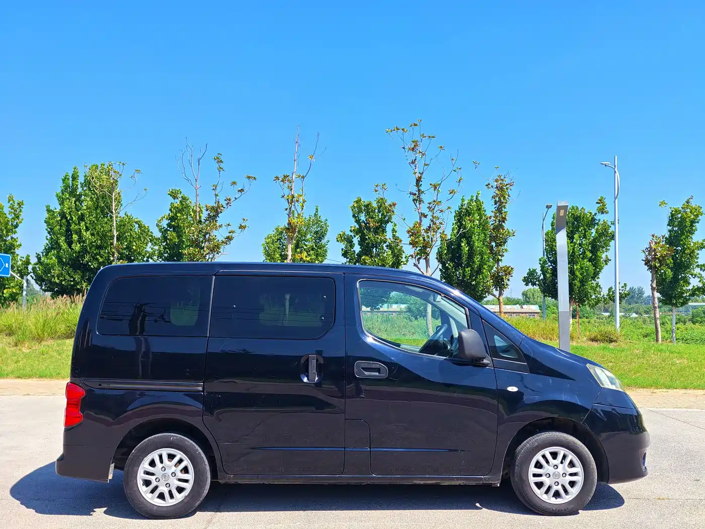 Nissan NV200 2013 2013 1.6L Luxury China V