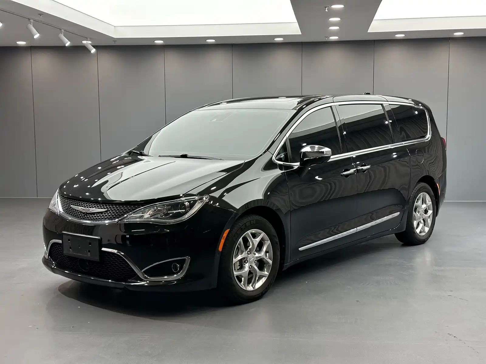Фото 1 - Chrysler Pacifica