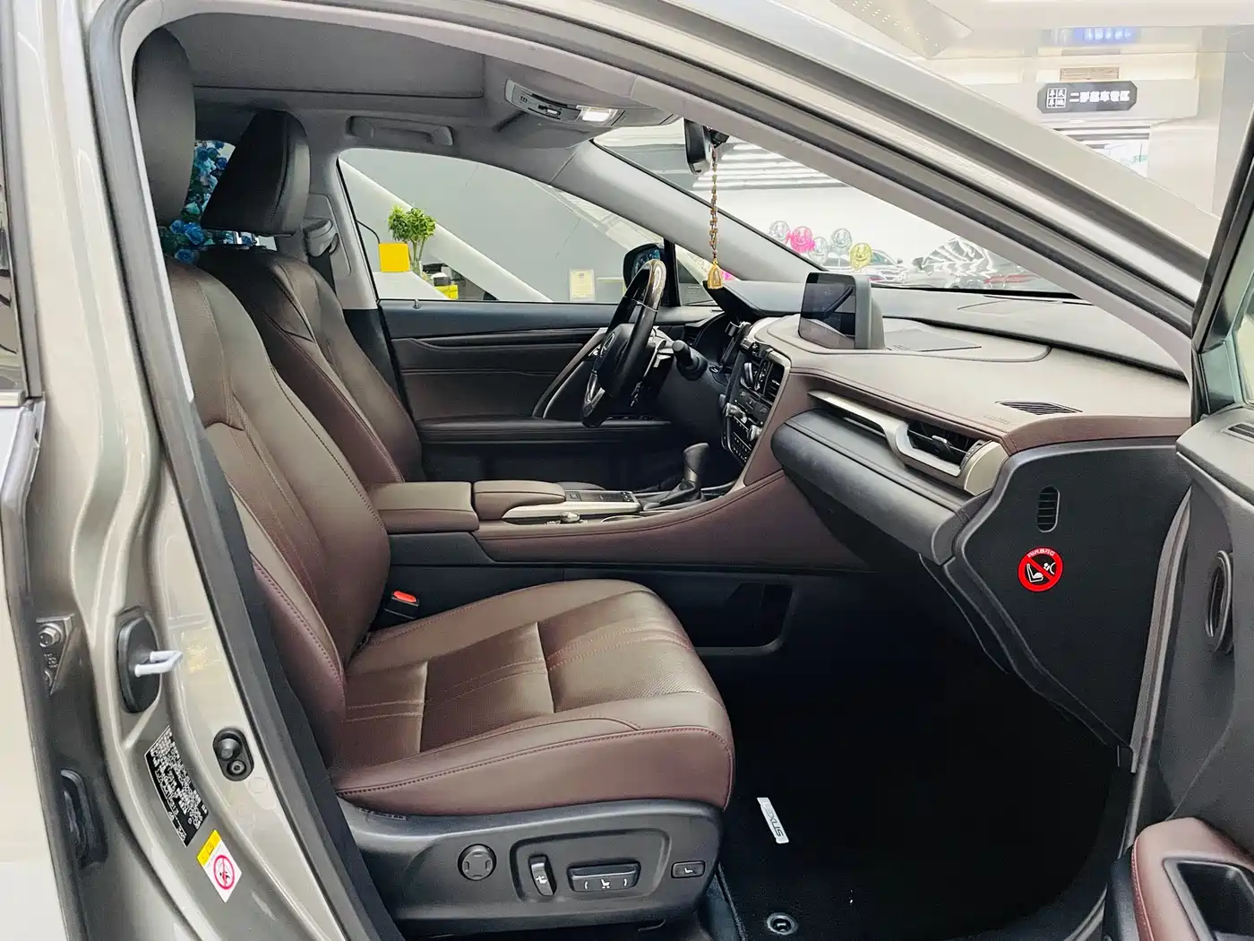 Lexus RX 2020 450h 4WD Luxury Edition China VI фото 12