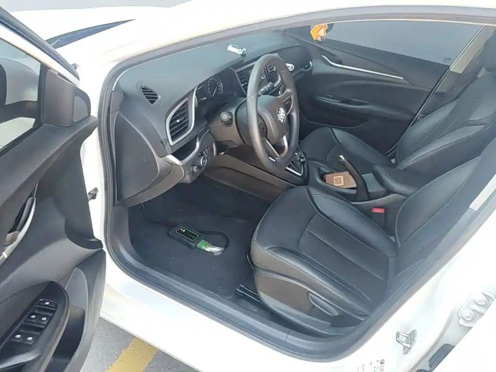 Фото 16 - Buick Excelle