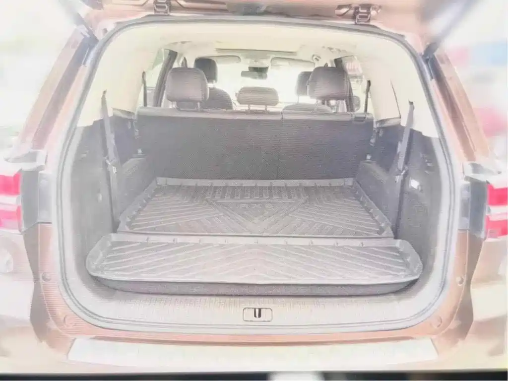 Roewe RX8 2019 2018 30T Internet-connected 2WD Ultimate Edition