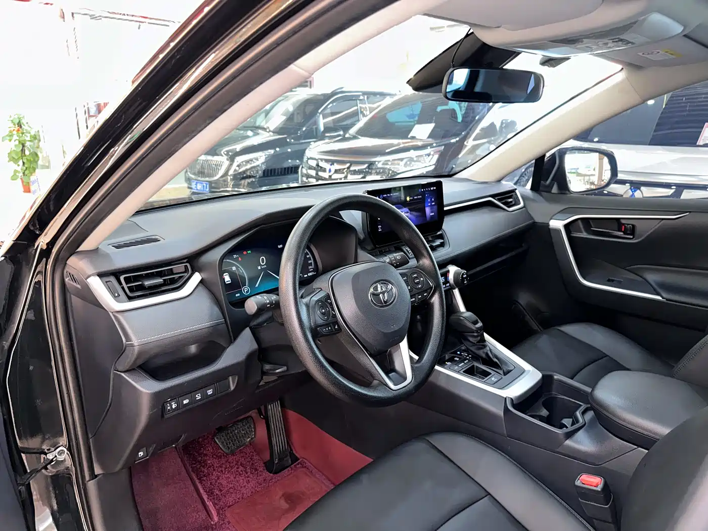 Toyota RAV4 Rongfang 2023 Hybrid 2.5L E-CVT 2WD Elite Edition фото 7
