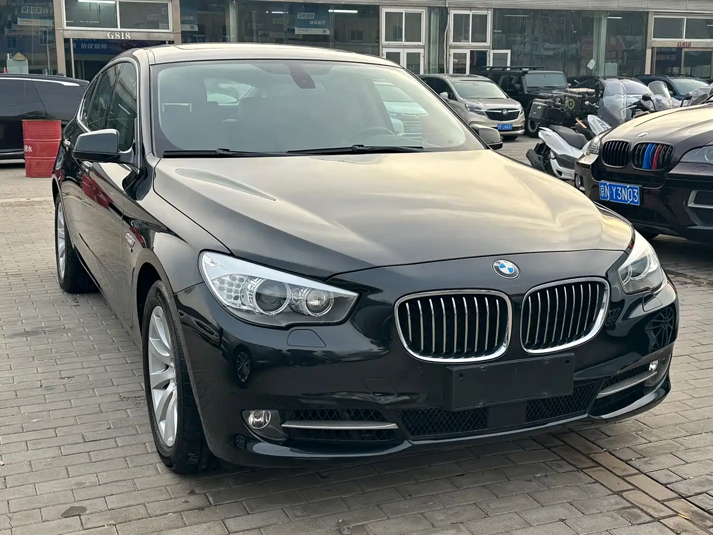 BMW 5 Series GT 2011 535i xDrive Luxury Model фото 3