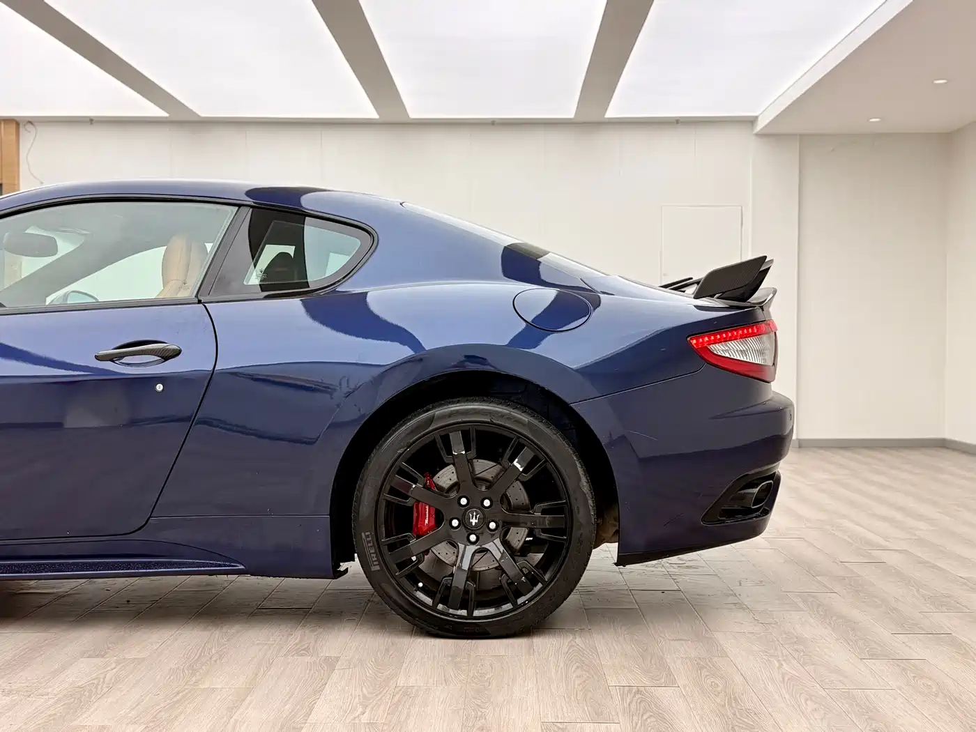 Maserati GranTurismo 2015 4.7L MC Centennial Edition фото 9