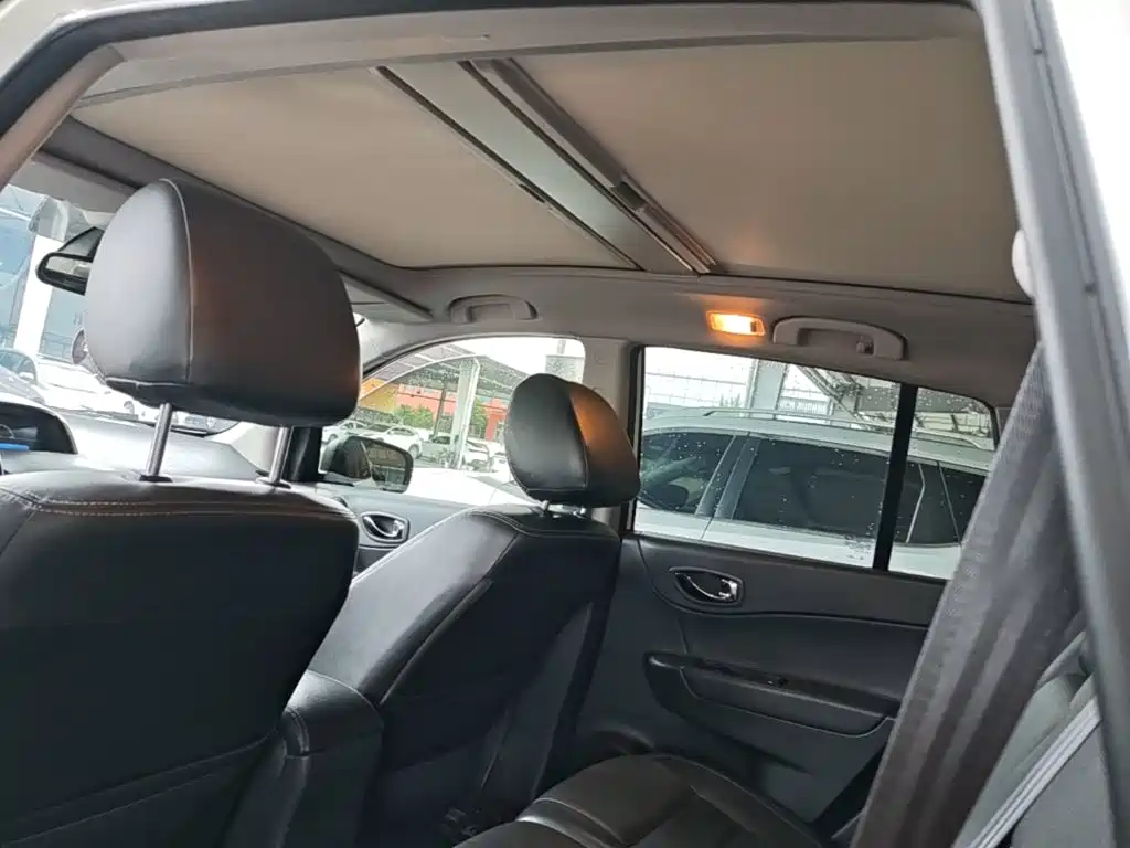 Renault Koleos (Import) 2015 2015 2.0L 2WD Comfort