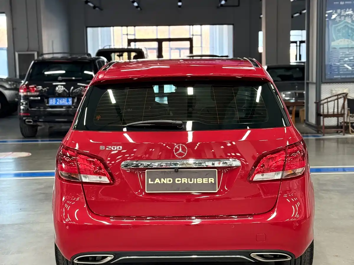 Mercedes-Benz B-Class 2017 B 200 Dynamic фото 4