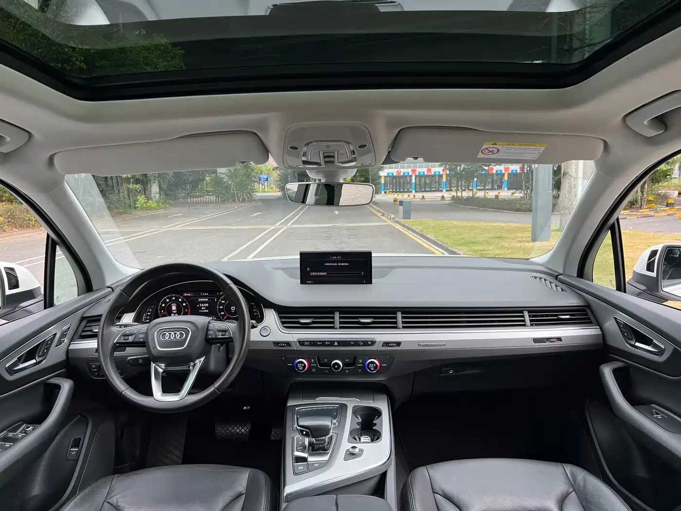AUDI Q7