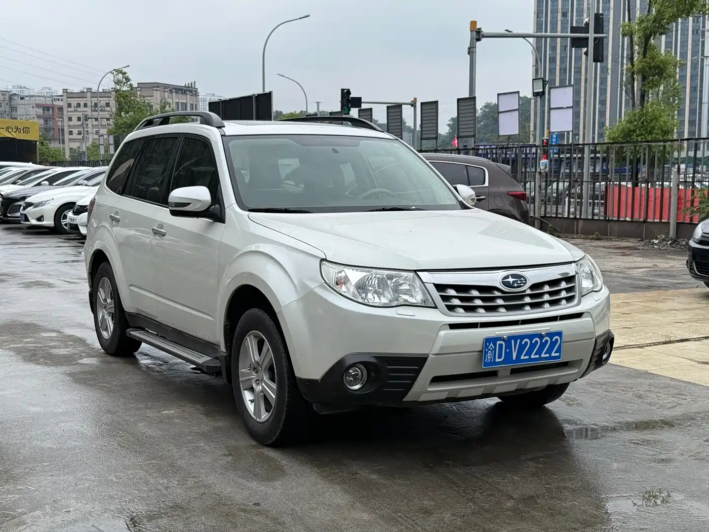 Subaru Forester 2011 2.0XS Automatic Luxury Edition фото 2