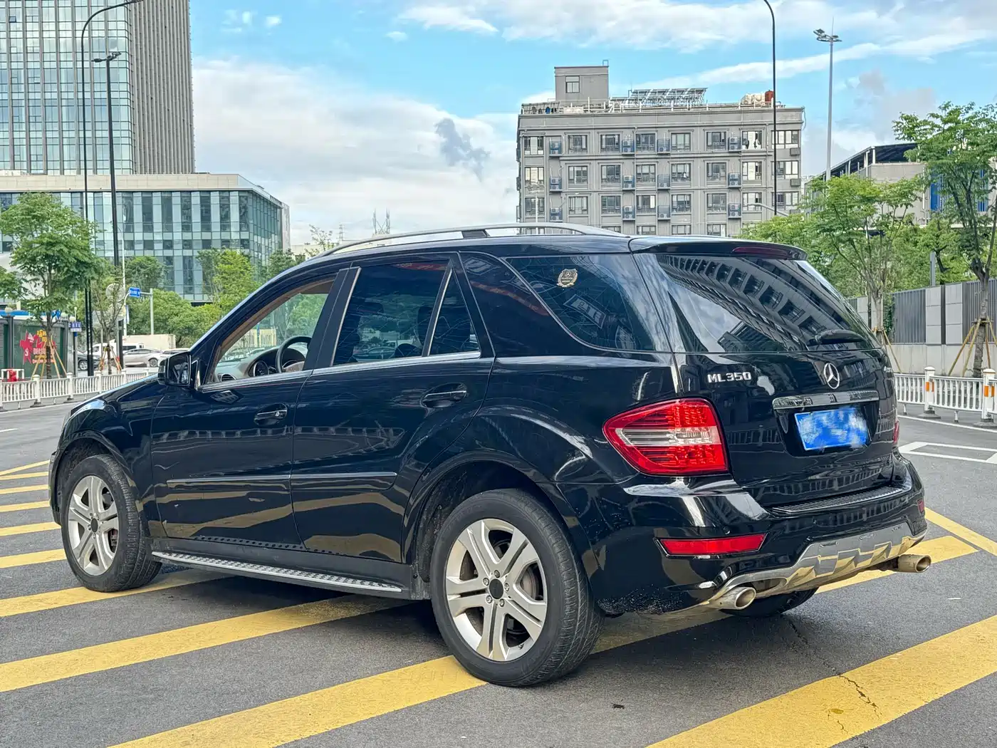 Mercedes-Benz M-Class 2010 ML 350 4MATIC Luxury фото 4