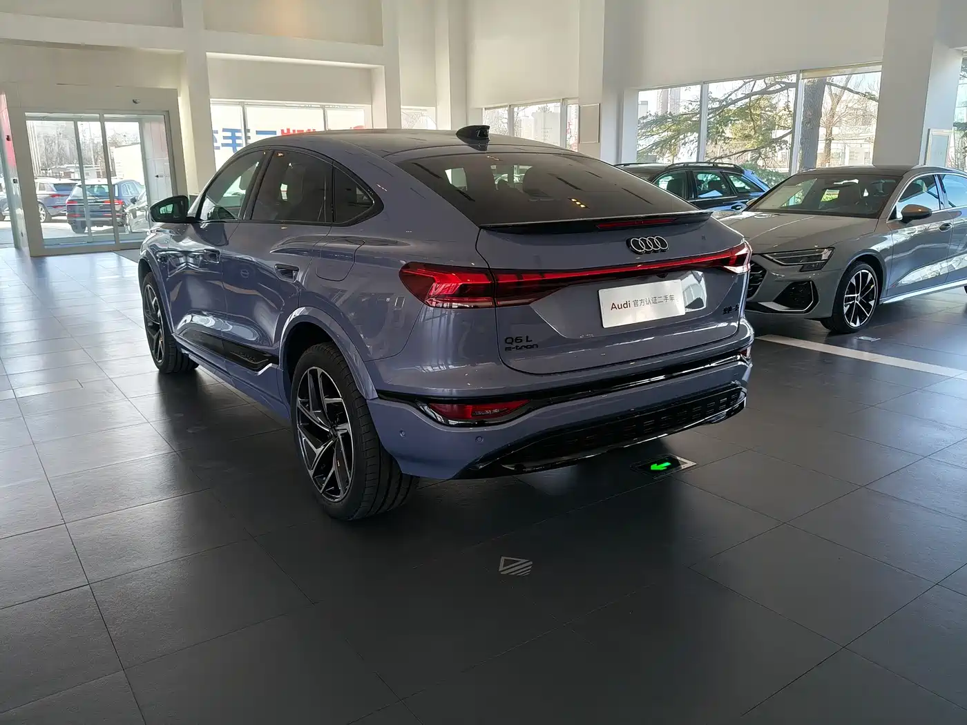 AUDI Q6L SPORTBACK E TRON
