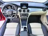 Photo 10 - Mercedes-Benz CLA (Import)