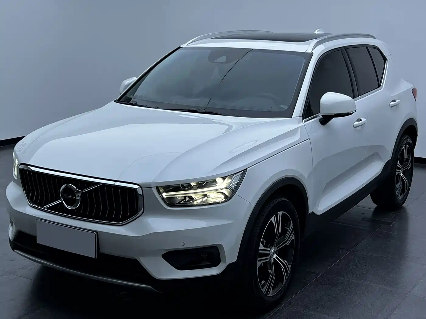 Volvo XC40 2020 2020 T4 AWD Momentum Luxury Edition