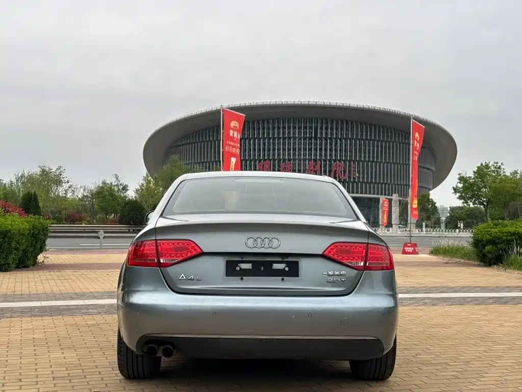 Audi A4L 2010 2009 2.0 TFSI Luxury
