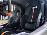 Photo 17 - McLaren 570