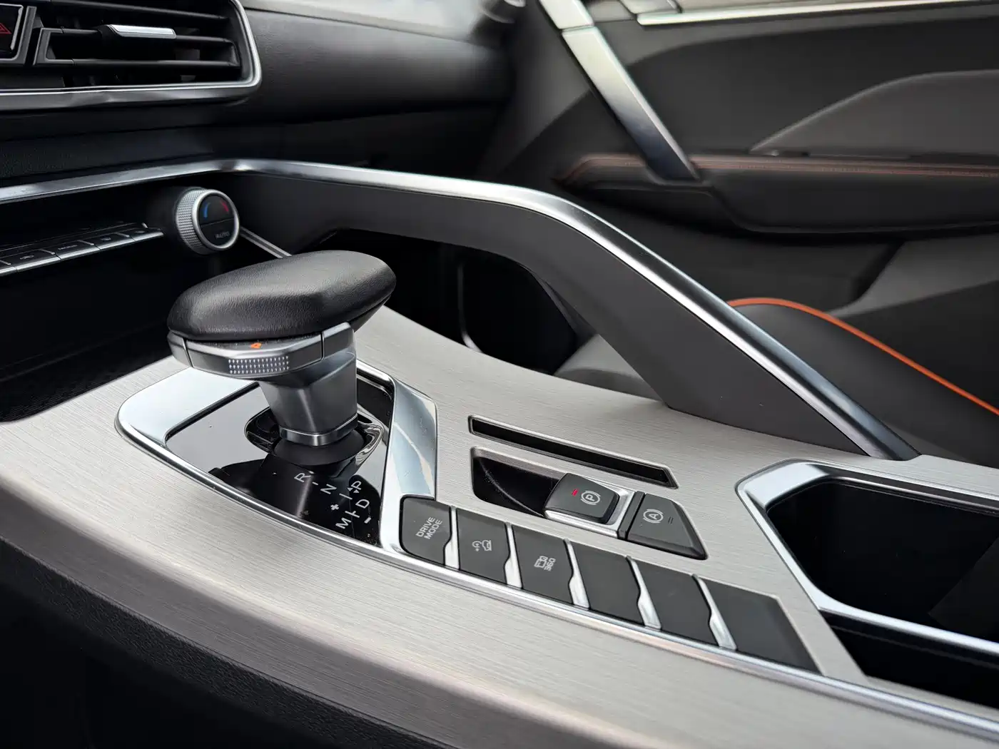 Geely Coolray 2024 2023 1.5T DCT Diamond Edition