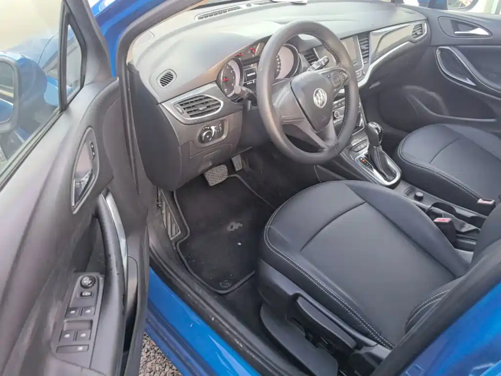 Фото 16 - Buick Verano