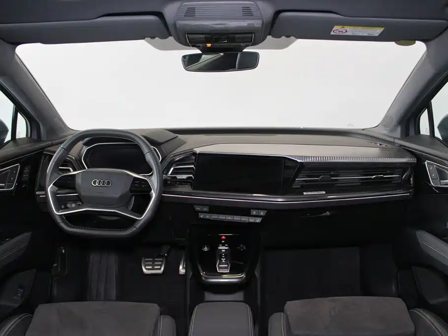 Audi Q4 e-tron 2025 2022 50 e-tron quattro Enjoyment Edition