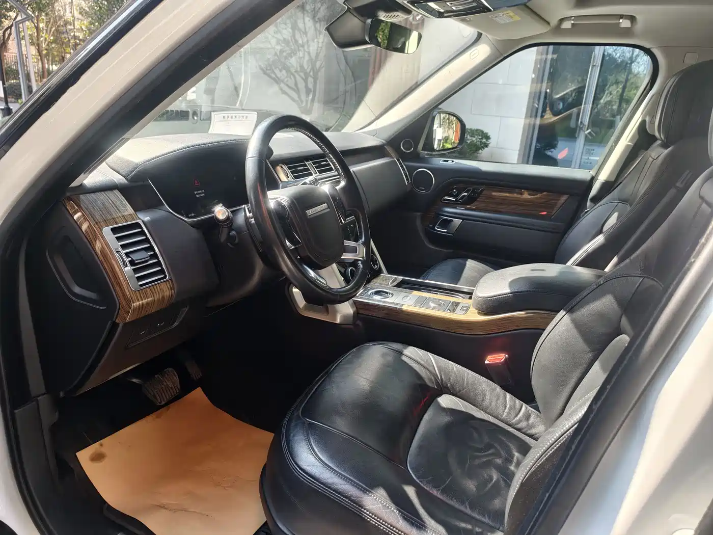 Land Rover Range Rover 2019 3.0 SC V6 Golden Age Edition фото 13