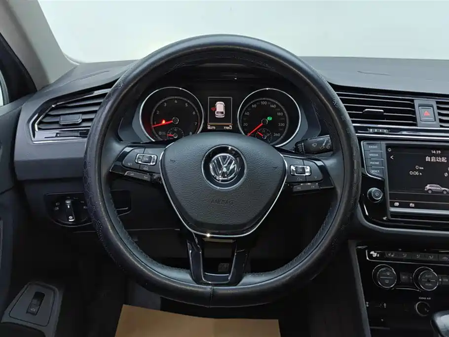 Volkswagen Tiguan L 2017 330TSI Automatic 2WD Flagship Edition фото 15