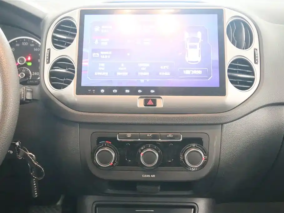 Volkswagen Tiguan 2016 280TSI Automatic 2WD Silk Road Fashion Edition фото 6